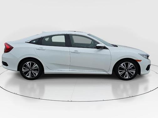 White Orchid 2018 Honda Civic EX-T