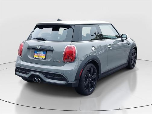 2023 MINI Hardtop Cooper