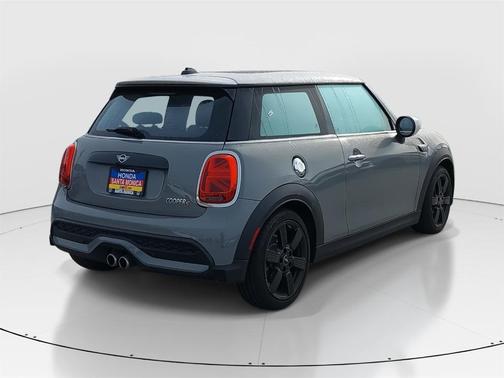 2023 MINI Hardtop Cooper
