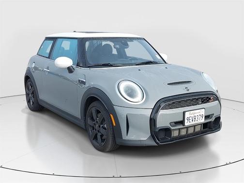 2023 MINI Hardtop Cooper