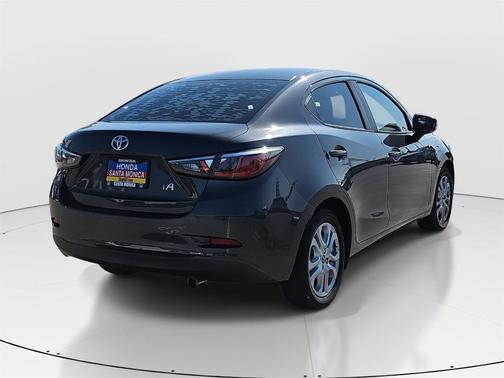 2017 Toyota Yaris iA Base