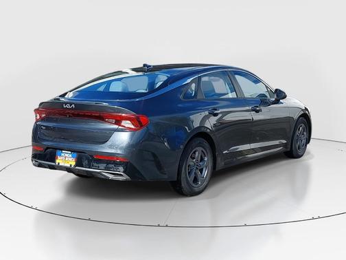 2022 Kia K5 LXS
