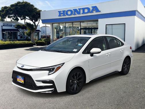 Ice 2024 Toyota Corolla Hybrid SE