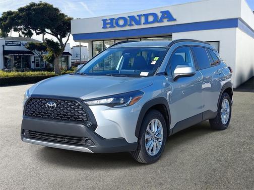 2023 Toyota Corolla Cross LE