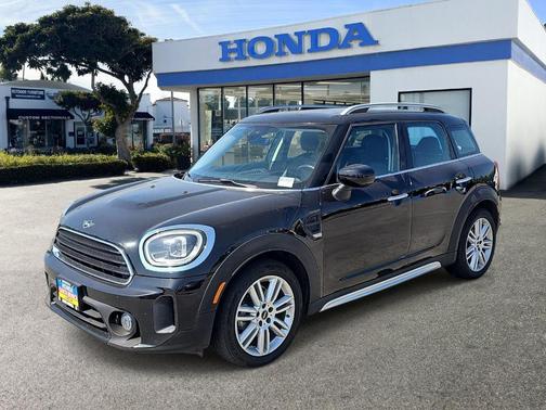 Midnight Black Metallic 2022 MINI Countryman Cooper