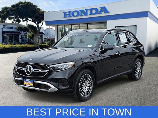 Black 2026 Mercedes-Benz GLC 300 Base