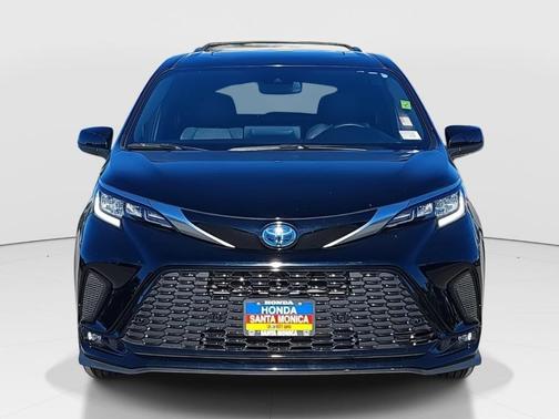 2024 Toyota Sienna XSE 7 Passenger