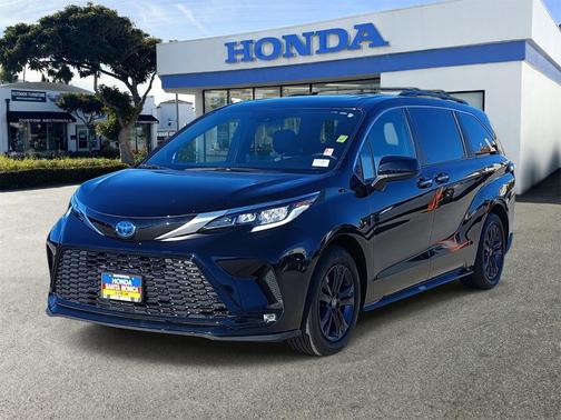 2024 Toyota Sienna XSE 7 Passenger