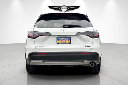 White 2023 Honda HR-V Sport