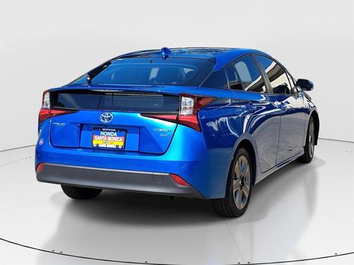 2022 Toyota Prius XLE