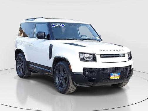 2024 Land Rover Defender P400 X-Dynamic SE
