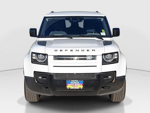 2024 Land Rover Defender P400 X-Dynamic SE