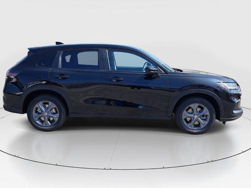 Crystal Black Pearl 2026 Honda HR-V LX
