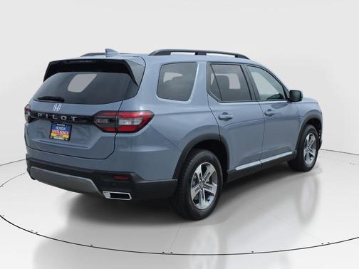 Sonic Gray Pearl 2026 Honda Pilot EX-L