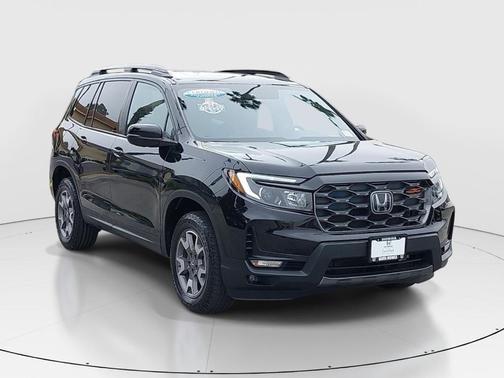 Crystal Black Pearl 2023 Honda Passport TrailSport