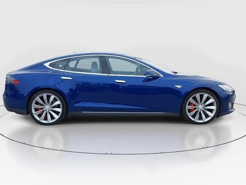 2015 Tesla Model S 