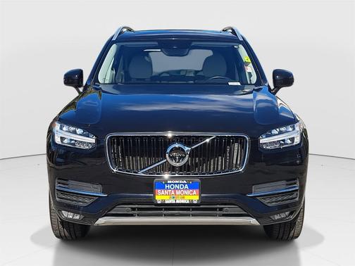2018 Volvo XC90 T5 Momentum
