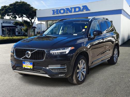 2018 Volvo XC90 T5 Momentum