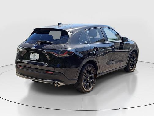 Crystal Black Pearl 2024 Honda HR-V Sport