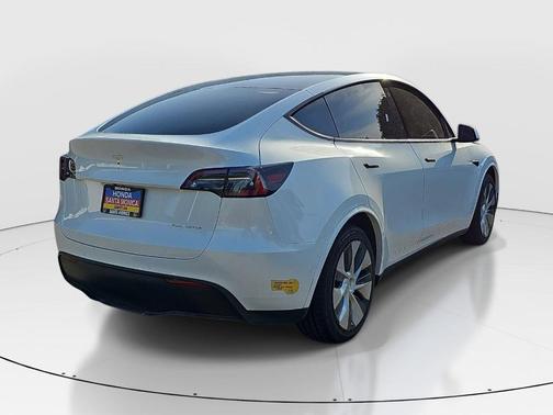 White 2022 Tesla Model Y Long Range