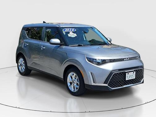 Steel Gray 2024 Kia Soul LX