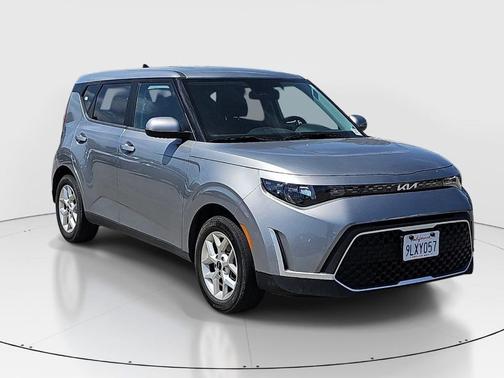 Steel Gray 2024 Kia Soul LX