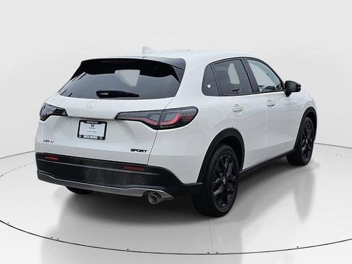 Platinum White Pearl 2024 Honda HR-V Sport