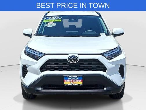 Ice 2023 Toyota RAV4 XLE