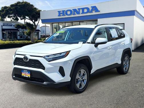Ice 2023 Toyota RAV4 XLE