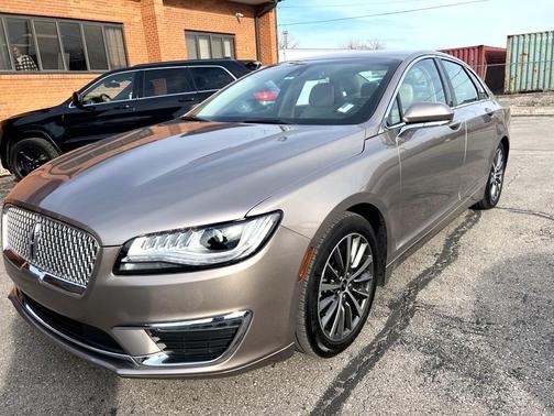 Photo 2 of 14 of 2018 Lincoln MKZ Hybrid Select
