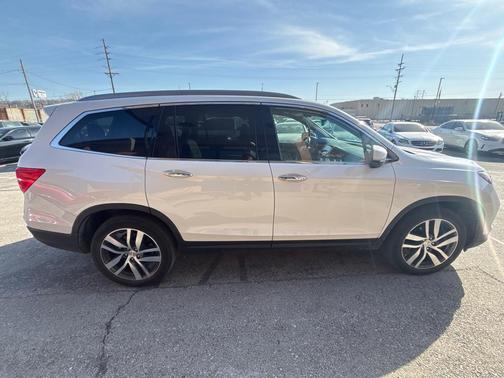 2017 Honda Pilot Elite