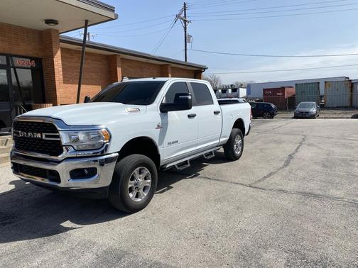 2023 RAM 2500 Big Horn Crew Cab 4x4 6'4' Box