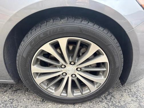 2018 Buick LaCrosse Premium