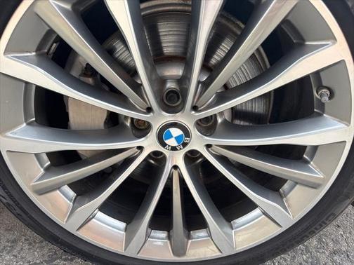 2023 BMW 530 i