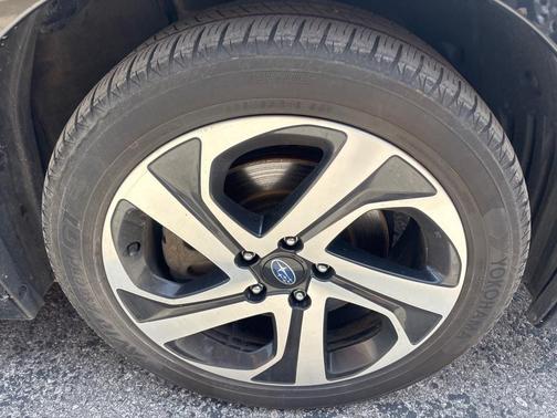 2020 Subaru Legacy Touring XT