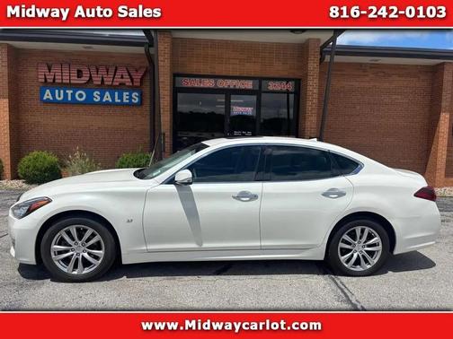 Majestic White 2019 INFINITI Q70 3.7 LUXE
