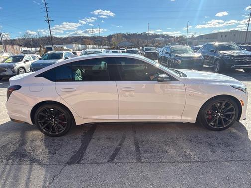 2023 Cadillac CT5 Sport