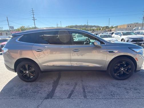 2024 Buick Enclave Essence AWD
