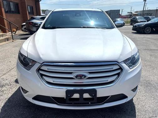 2019 Ford Taurus Limited