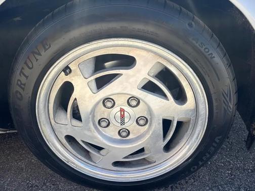 1990 Chevrolet Corvette Base