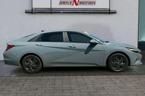2021 Hyundai ELANTRA HEV Blue
