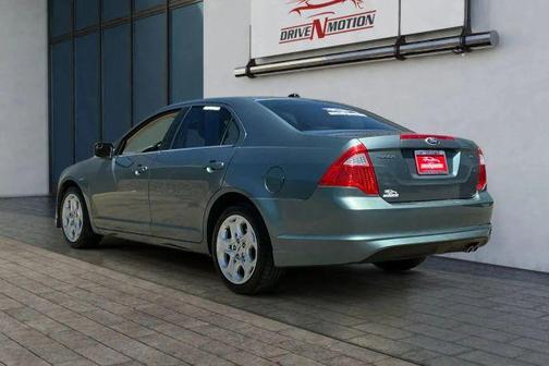 Blue 2011 Ford Fusion SE