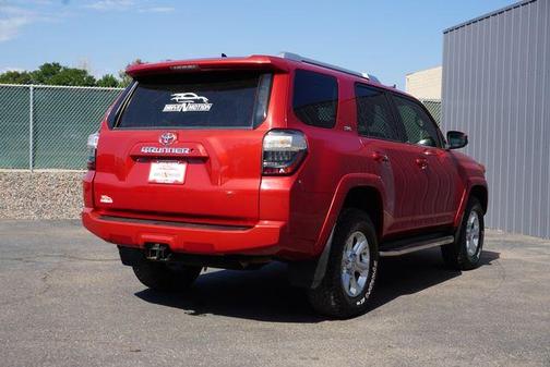 Photo 4 of 35 of 2015 Toyota 4Runner SR5 Sport
