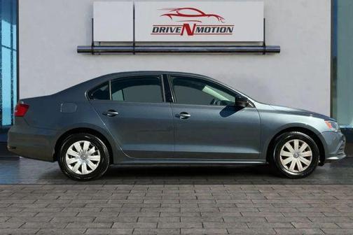 Gray 2015 Volkswagen Jetta 2.0L S