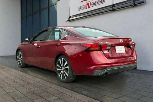 2022 Nissan Altima 2.5 SR