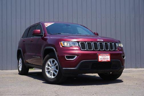 Photo 1 of 35 of 2020 Jeep Grand Cherokee Laredo