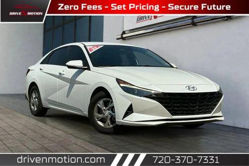 2022 Hyundai ELANTRA SE