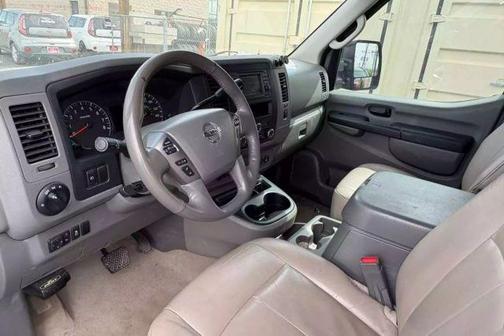 2014 Nissan NV Passenger NV3500 HD SL V8