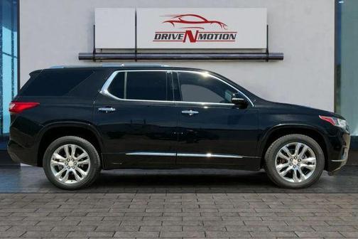 Black 2019 Chevrolet Traverse High Country