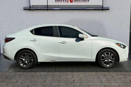 2019 Toyota Yaris Sedan L
